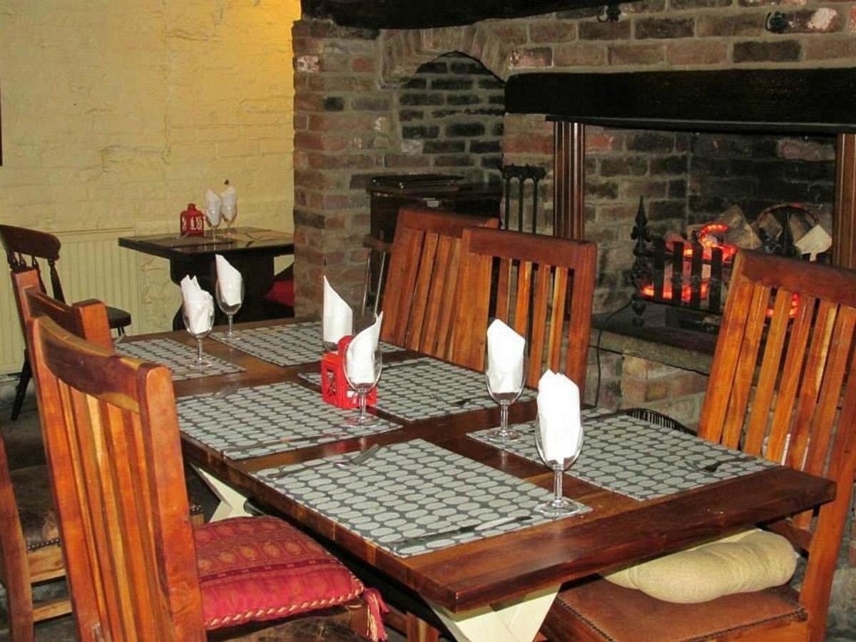 Red Lion Coaching Inn Epworth Экстерьер фото