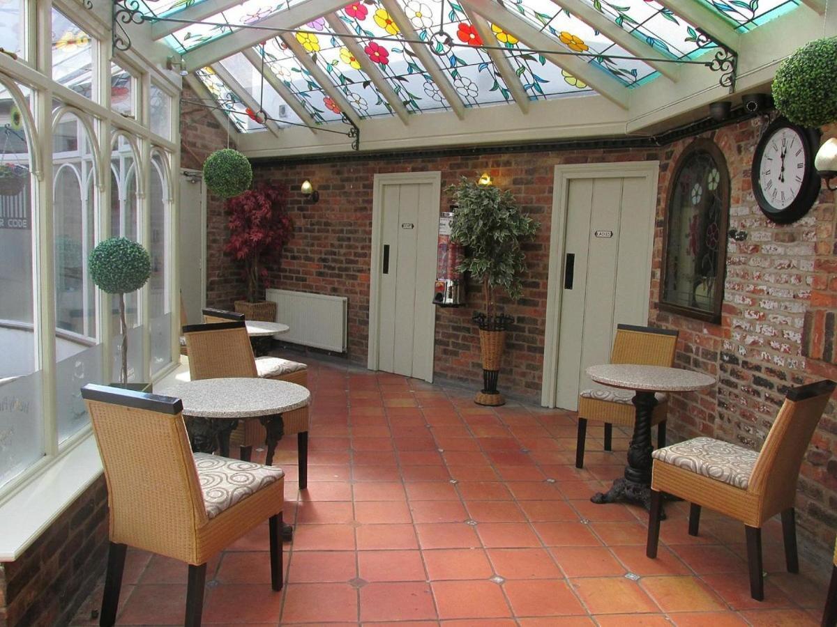 Red Lion Coaching Inn Epworth Экстерьер фото